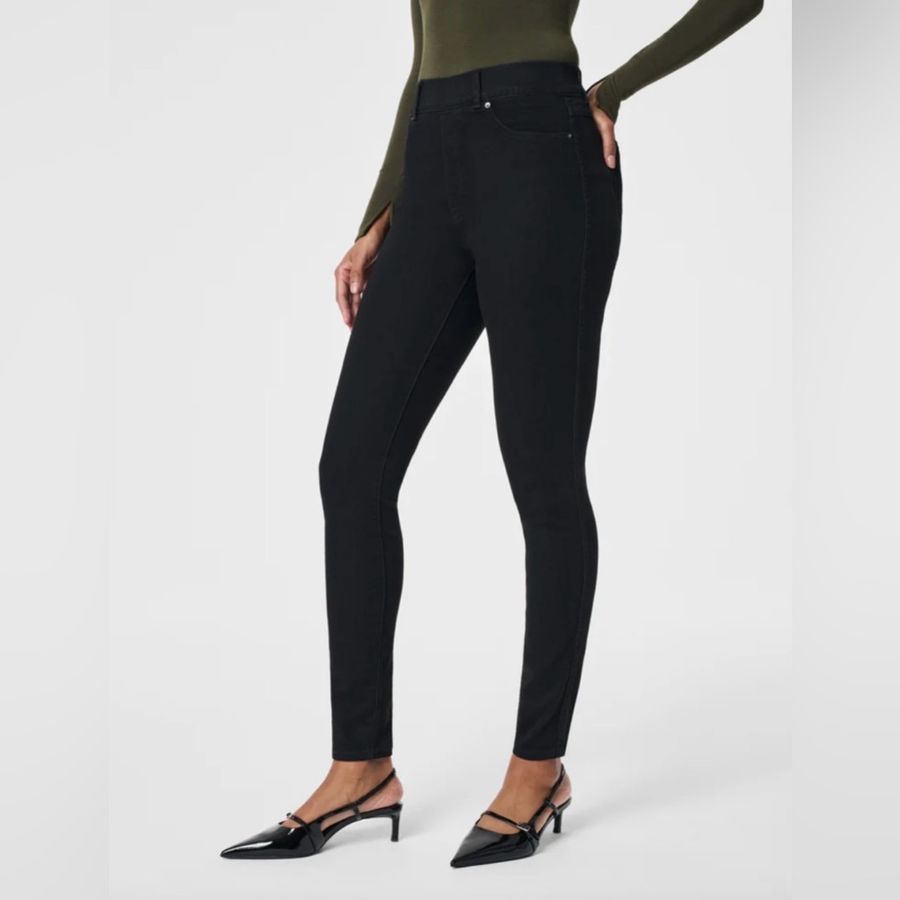 Spanx Shape EveryWear Ankle Skinny Jeans Clean Black Lifting Tummy Tamer Classic